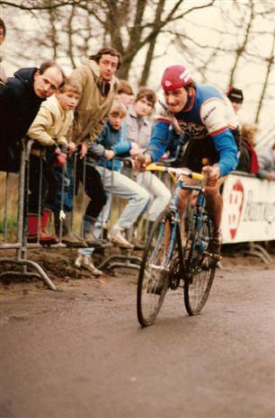 Klik om te verbergen