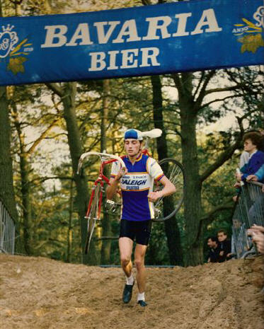 Klik om te verbergen