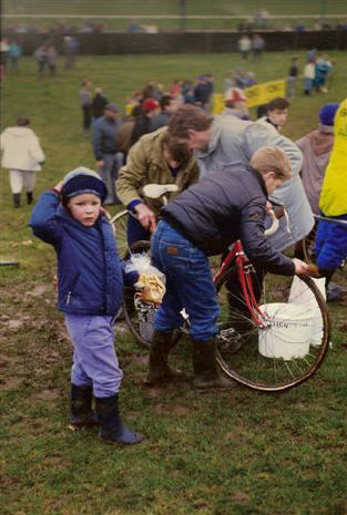 Klik om te verbergen